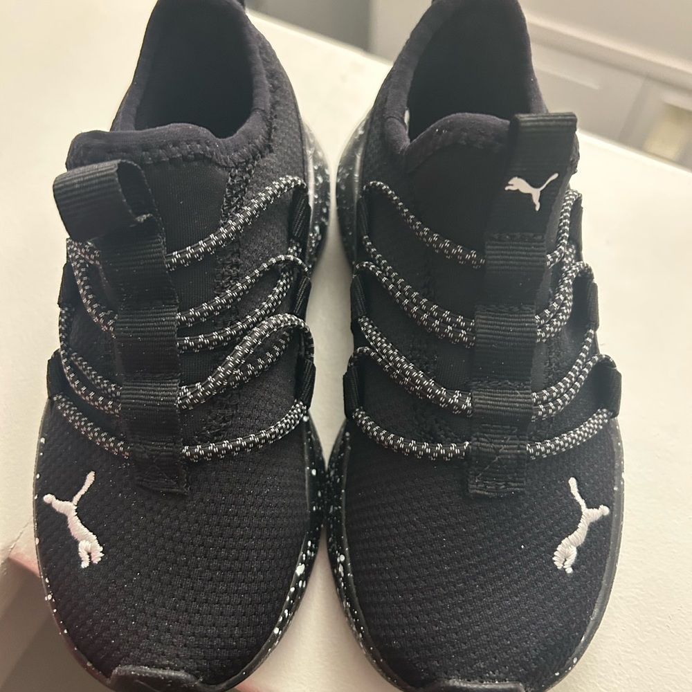 NEW! Kids Puma Black and White Sneakers